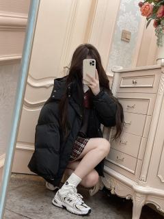基础款羽绒服-资料图