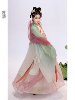 唐宫春晓-资料图