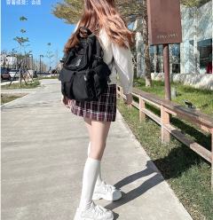 赤金·韩式制服-资料图