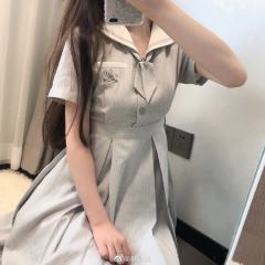 纤兰女高·盛夏服