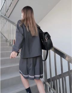双排扣套装-资料图
