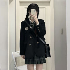 呢西服-资料图