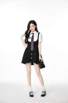 美式制服-资料图