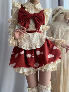 蘑菇人形-资料图