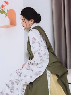 蕾蕾-资料图