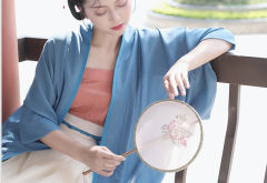 仿长干寺长衫褙子-资料图