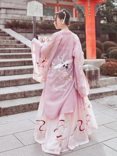 粉花神·大袖衫-资料图