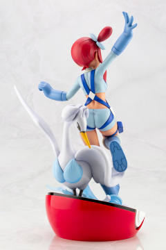 Pokémon Center Original Figure 风露 舞天鹅 -资料图