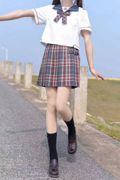 誉迟中·水手服-资料图