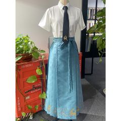钱鹿出众-资料图