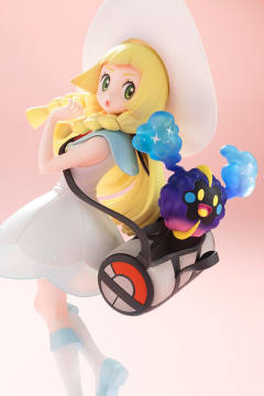 Pokémon Center Original Figure 科斯莫古 莉莉艾 -资料图