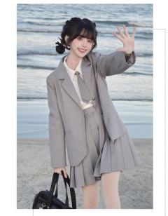 休闲西服-资料图