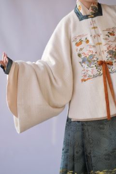 狮柿如意-资料图