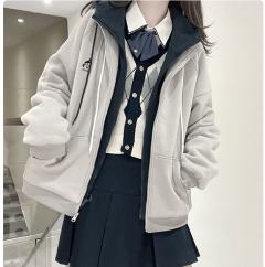 樱子小姐·外套-资料图