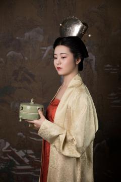 东京铅华梦-资料图