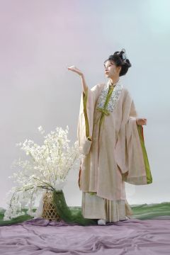 濯灵-资料图