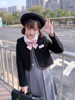 灰樱女子·套装-资料图