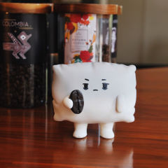 豆豆眼黑黑-资料图