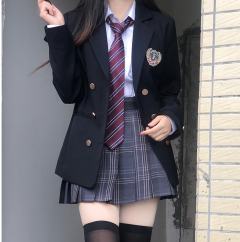 星屿高·西服-资料图