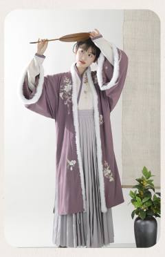 芳华慢-资料图