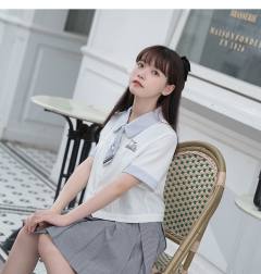 帕恰狗拼格衬衫-资料图