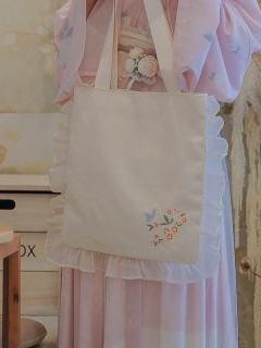 醉花阴·手提包-资料图
