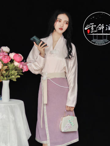 宋制三件套飞机袖·旋裙