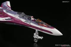 VF-31C 齐格飞战术支援战斗机 米拉洁·法莉娜·吉纳斯机-资料图