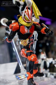 SHF 假面骑士极狐 狂热推进器形态-资料图