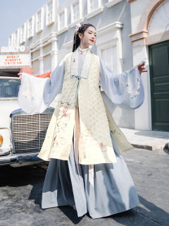 沁春·比甲