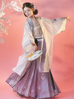 十二月令图 玉倾颜 -资料图