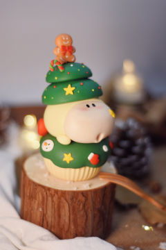 圣诞树马芬杯蛋糕-资料图