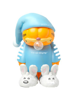 I AM NOT SLEEPING 睡衣加菲猫50CM