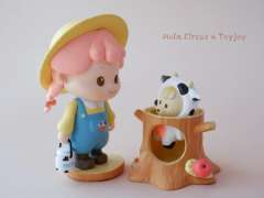 Ranch girl nora & milk cow moca-资料图