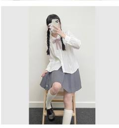 小魔女·衬衫-资料图
