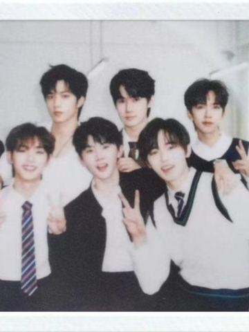 四周年演唱会团体拍立得隐藏