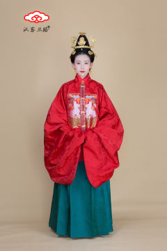 婚服串枝菊花纹地玉兔·方补袄-资料图