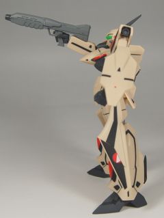 YF-19 勇 戴逊-资料图