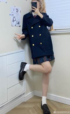 信岚大学大衣-资料图