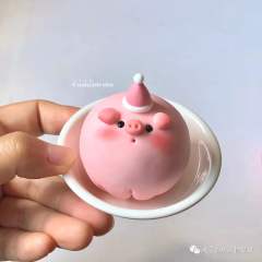 粉帽小可爱-资料图