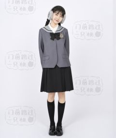 雾秋野-资料图