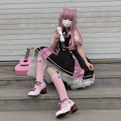 十字魔女-资料图