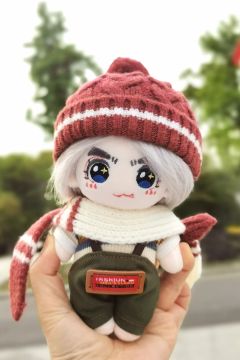 小孤影-资料图