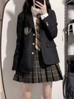 布朗茶茶·西服-资料图