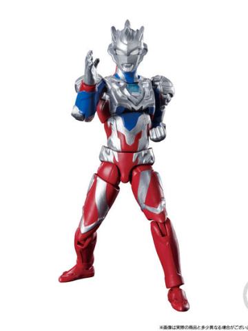 2. 泽塔奥特曼 阿尔法利刃