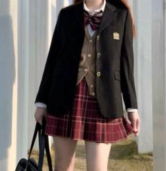 本佐中·西服-资料图