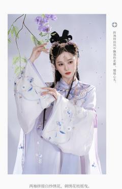 月别枝-资料图