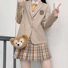 花媛中·西服-资料图
