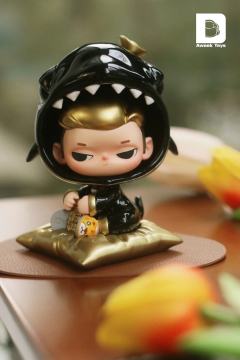 黑金招财-资料图