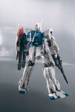 G.F.F.M.C RX-0 独角兽高达 棱镜涂层 Ver.-资料图